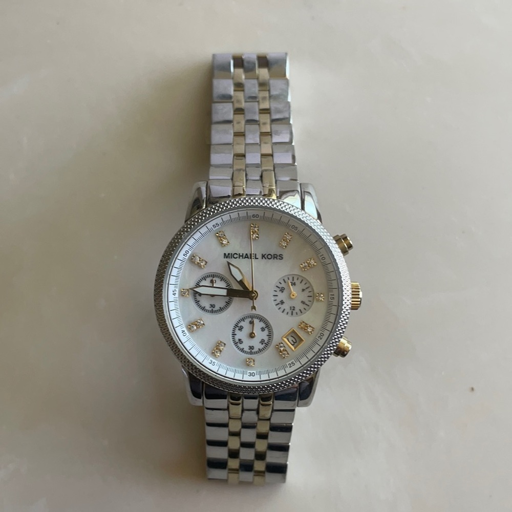 Great used condition Michael Kors watch
